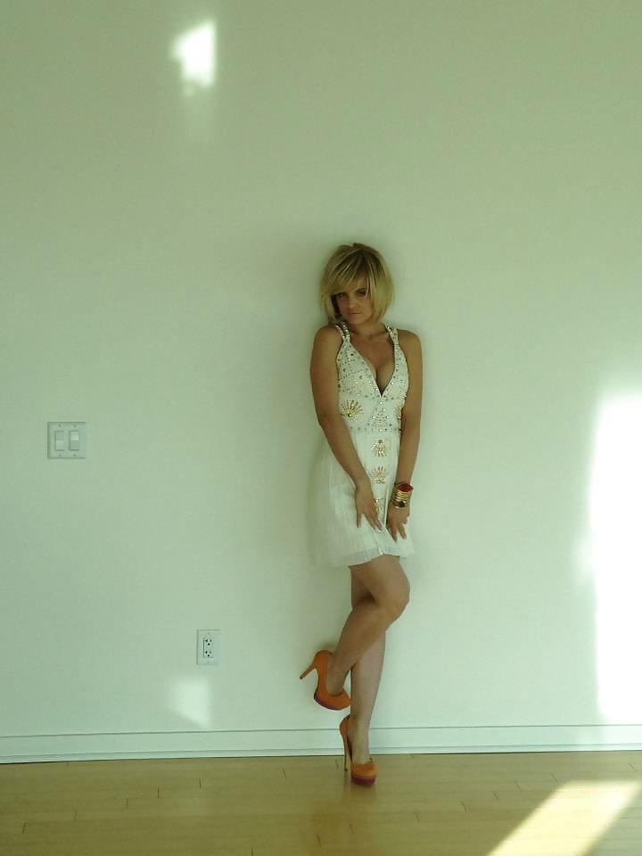 Mena Suvari getting me hot again! #9954867