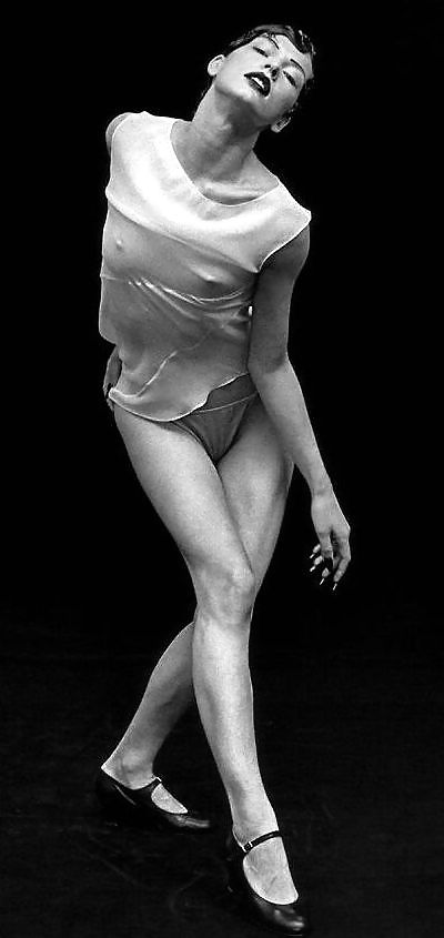 One Hot Skinny Chick - Milla Jovovich #2292138