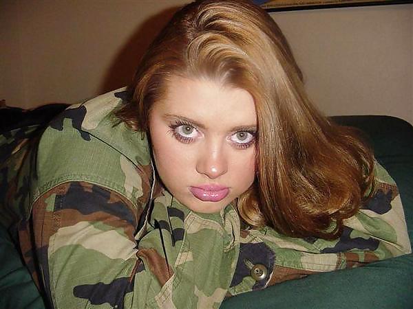 Chica militar (marina)
 #4299238