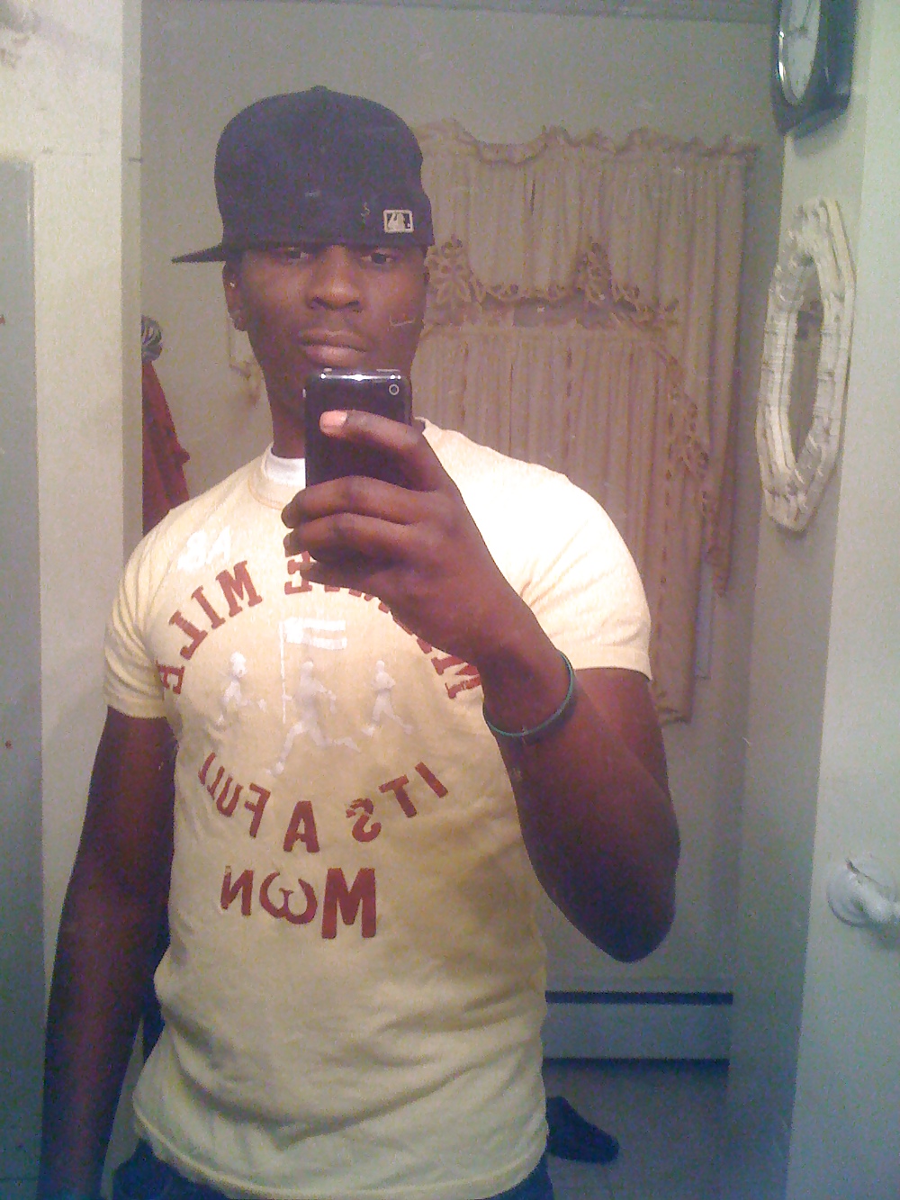 Me 2011 #4188381