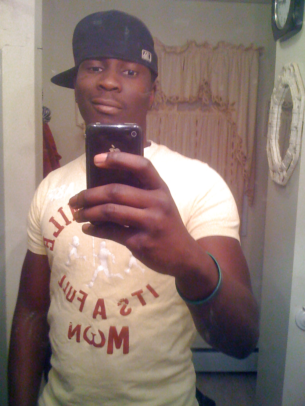 Me 2011 #4188521