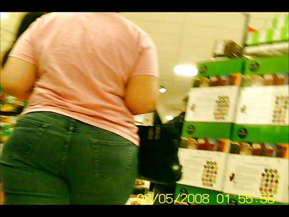 BBW Mom Shopping with Skinny Daughter #11248986