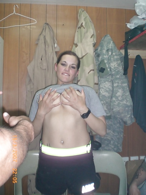 Random hot girls in the military #20838658