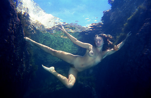 Naked-underwater #2609956