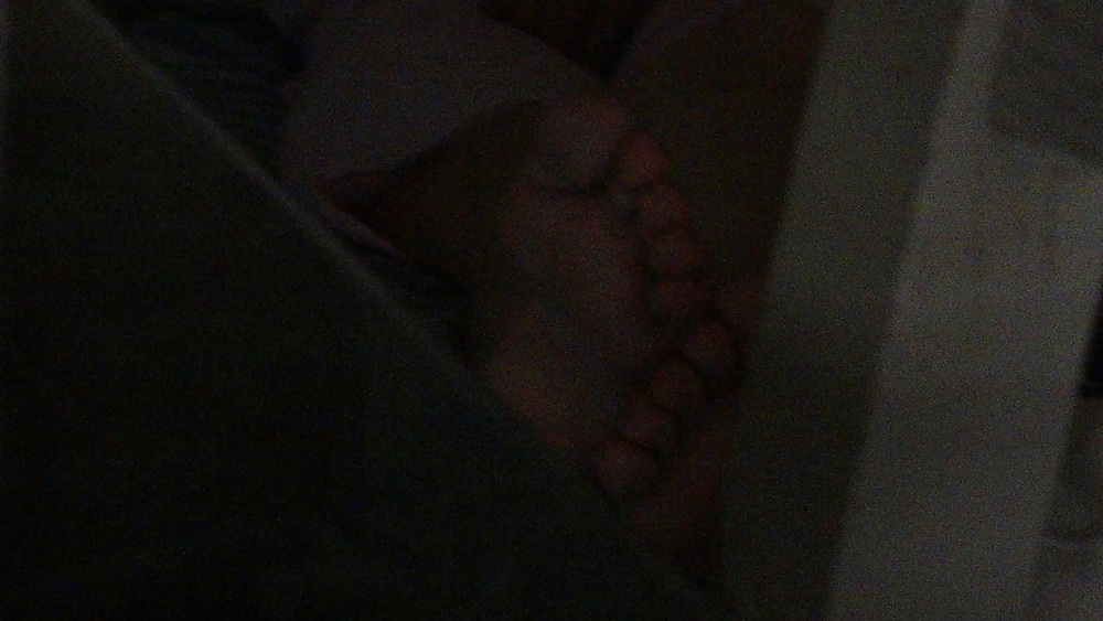 Candid Mature Feet #13395904