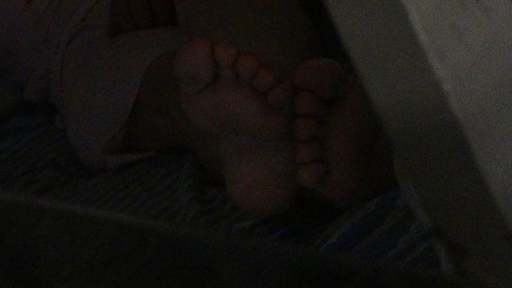 Candid Mature Feet #13395925