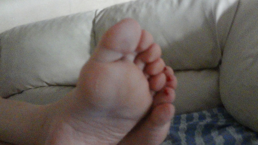Candid Mature Feet #13395933