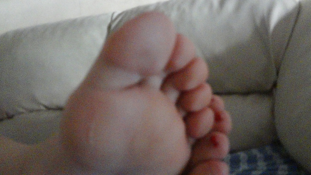 Candid Mature Feet #13395941