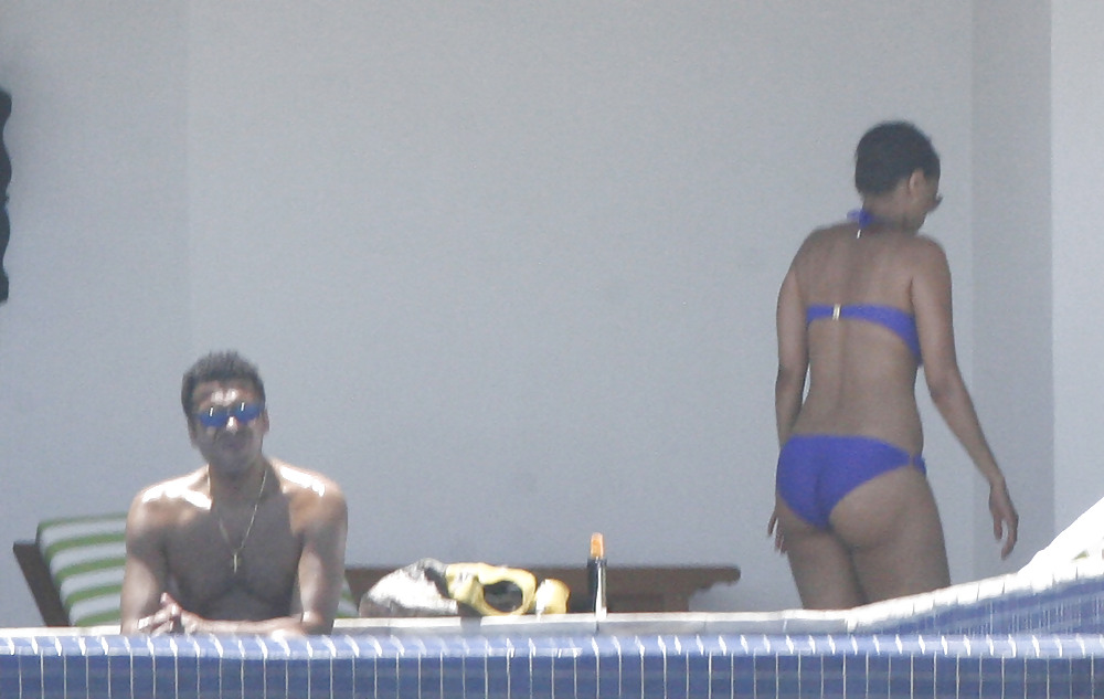 Tyra Banks En Bikini Au Mexique #4521107