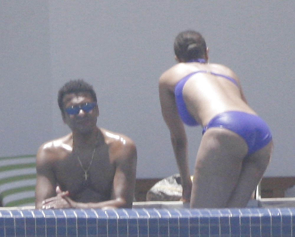 Tyra Banks In BIKINI in Mexico #4521213