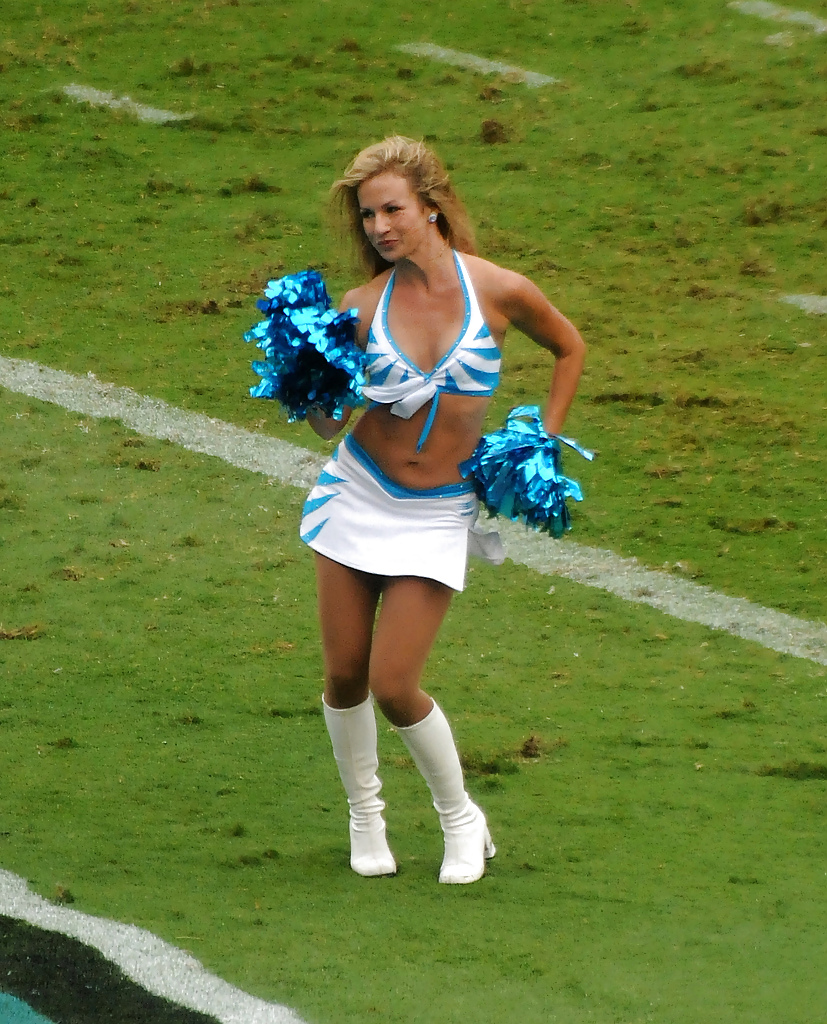 Cheerleaders with sexy Boots on.... #5751694