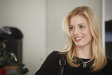 Community's Gillian Jacobs collection 2 #10351885
