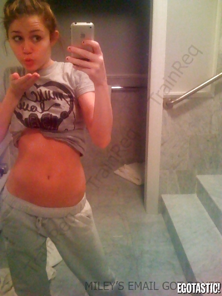 Miley Cyrus ALL FLASH pics REAL #16082816