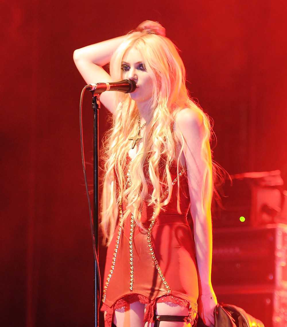 Taylor momsen 3 #4435643