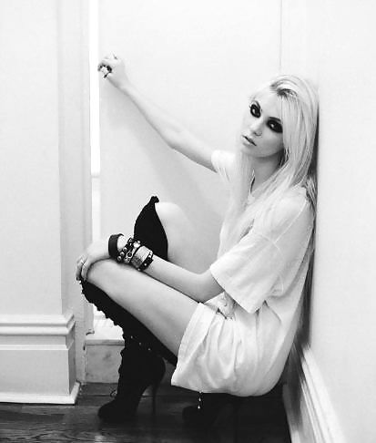 Taylor momsen 3 #4435664