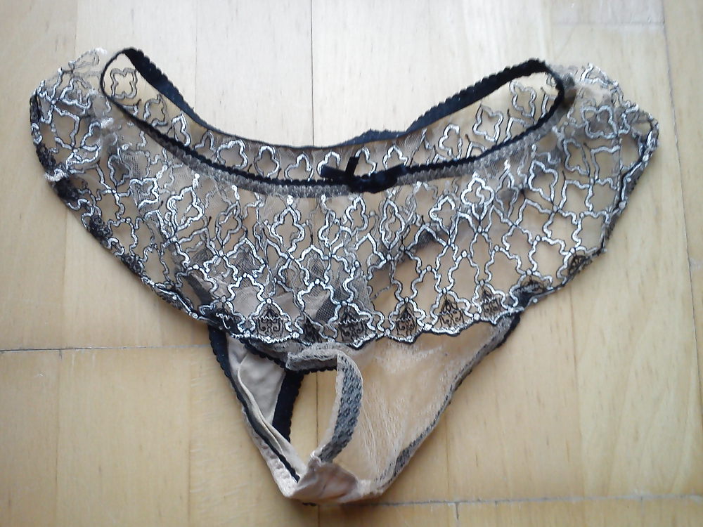 Saubere Unterhosen... Weil sie frisch gewaschen wurden! #8062077