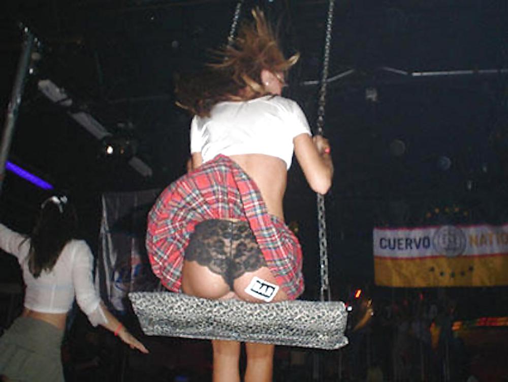 Debaixo da saia 30 - Under the skirt 30
 #6558319