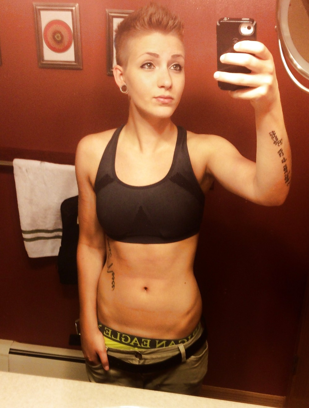 Muscle babes
 #21907445