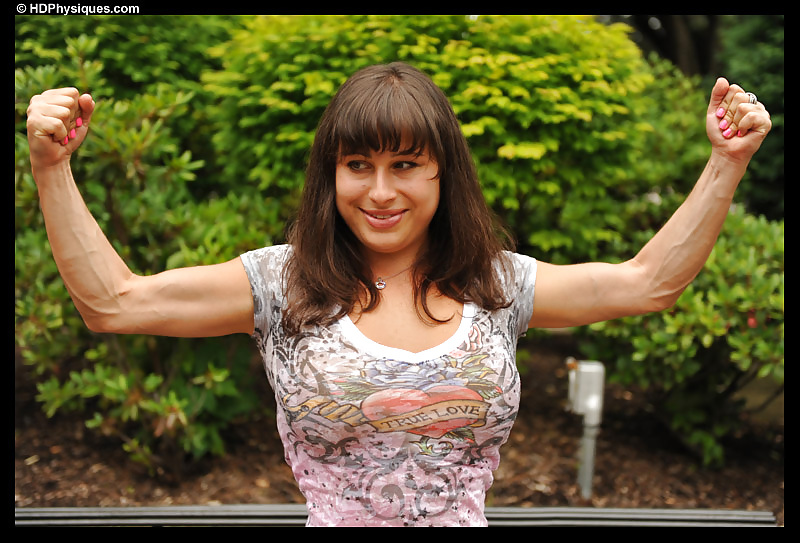 Muscle babes
 #21907628