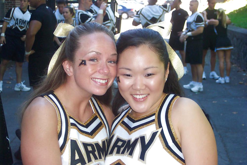 軍隊の尻軽女 - usma west point cheerleaders
 #17303209