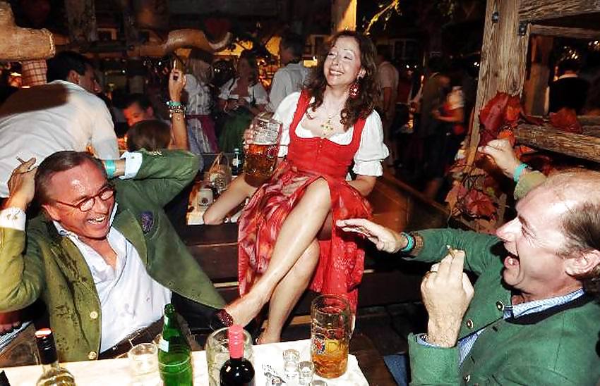 Vicky auf dem Oktoberfest #8703529