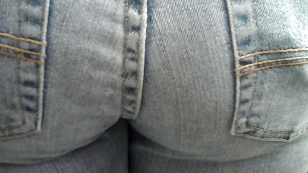 Cum on look at nice big ass in butt tight jeans #3638911