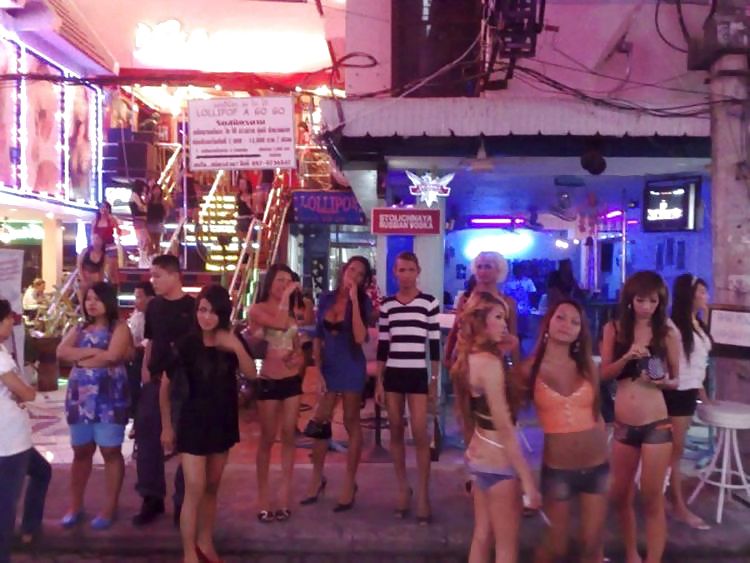 Ladyboy Nachtleben In Pattaya #21526830