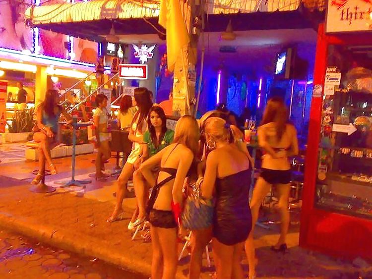 Ladyboy Nachtleben In Pattaya #21526872