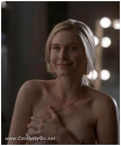 Elizabeth Mitchell #19431036