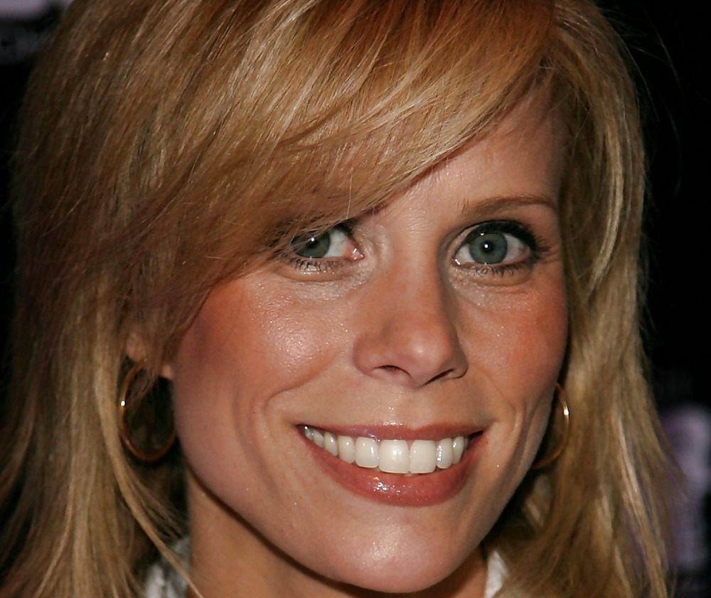 Cheryl Hines #17910299