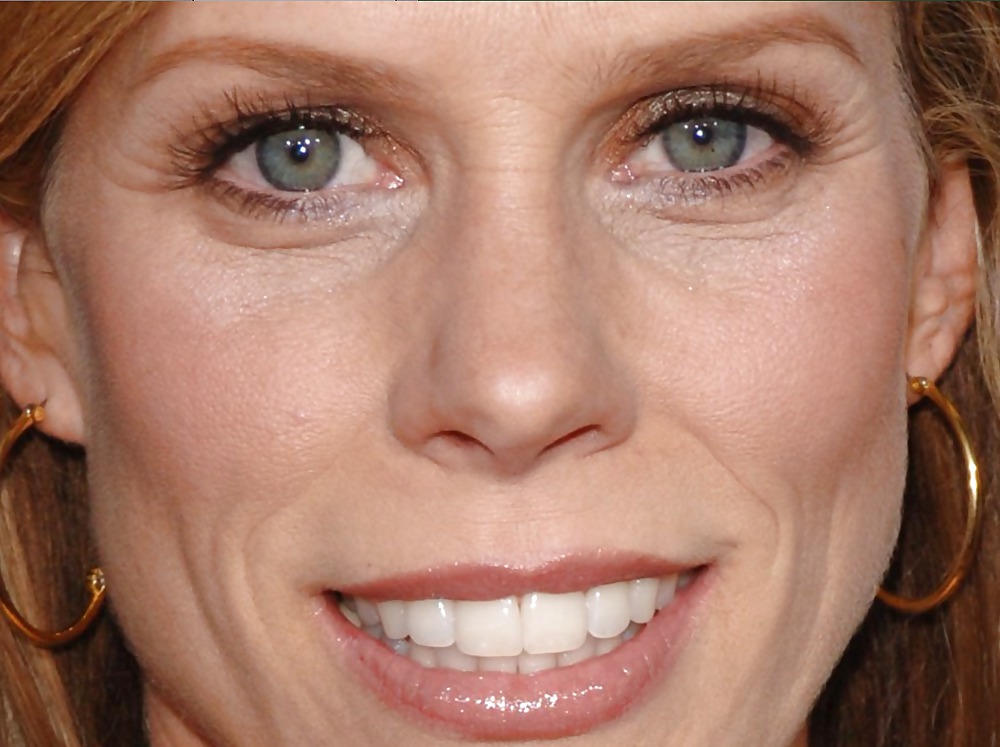 Cheryl Hines #17910391