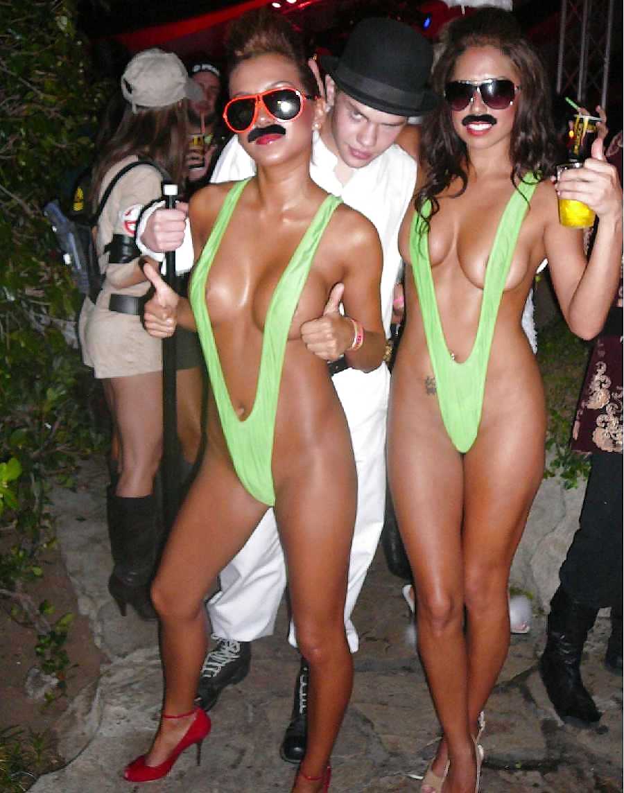 Sexy halloween
 #2329151