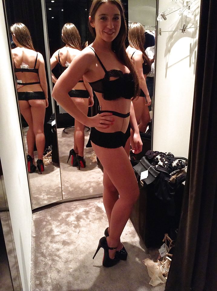 Julie Skyhigh Voyeuse Fittingroom La Perla Lingerie Boutique #20101219