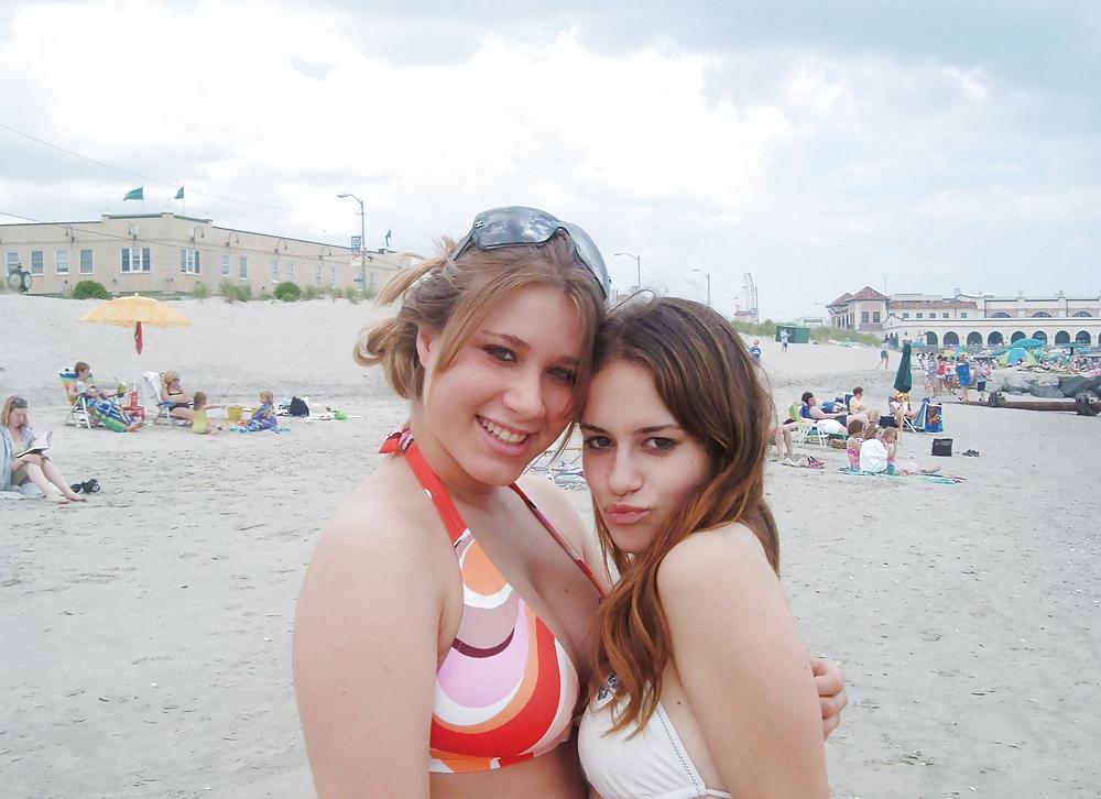 BIKINI CUTIES VII #9824385