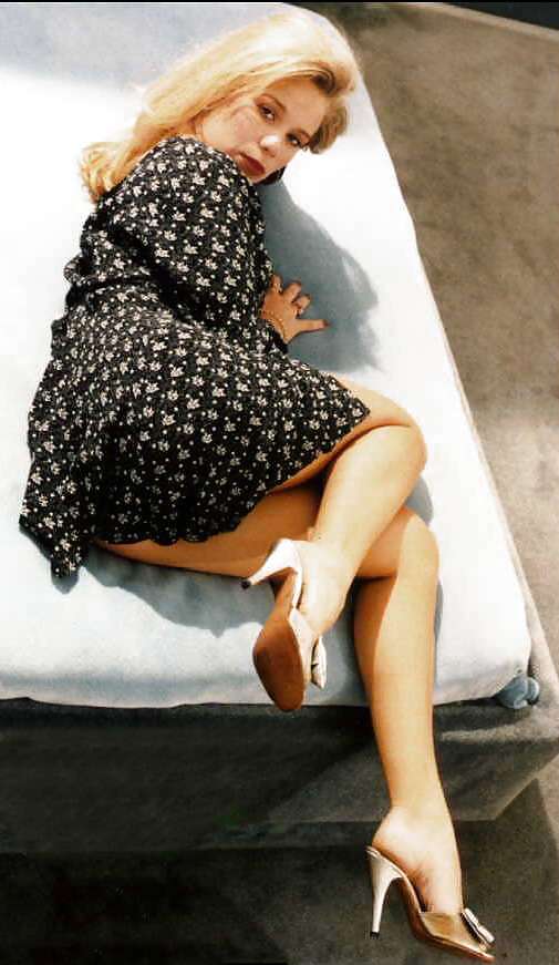 Ladies With High Heels #2929248