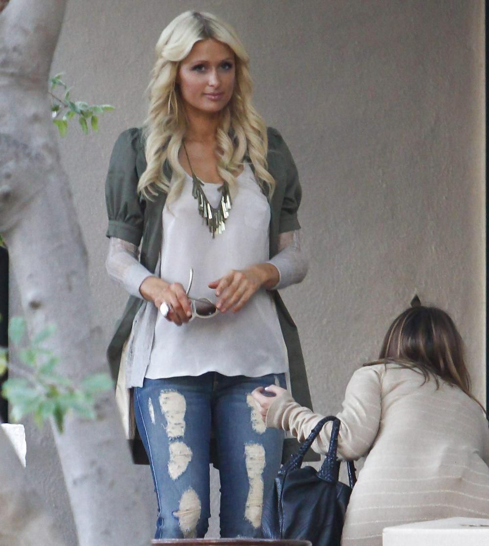 Paris hilton mega colección 2 
 #1805390