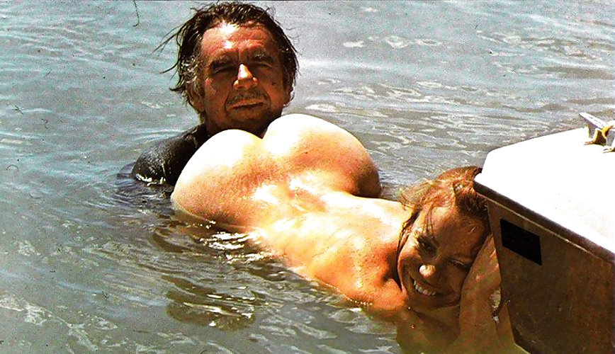 Sizzling Kitten #9391553