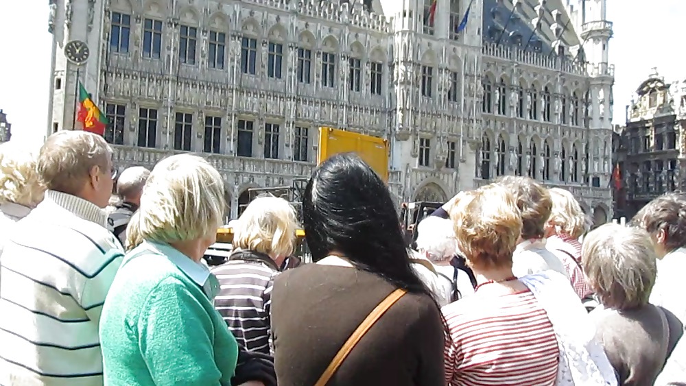 Culo de turista madura alemana
 #19660225