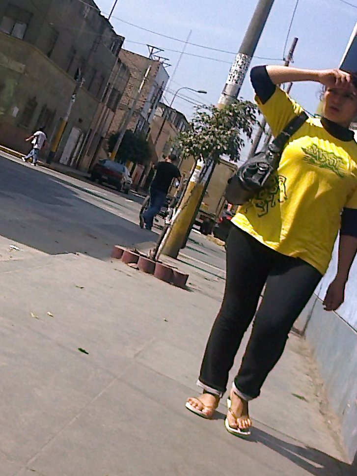 Feets around Lima #21405168