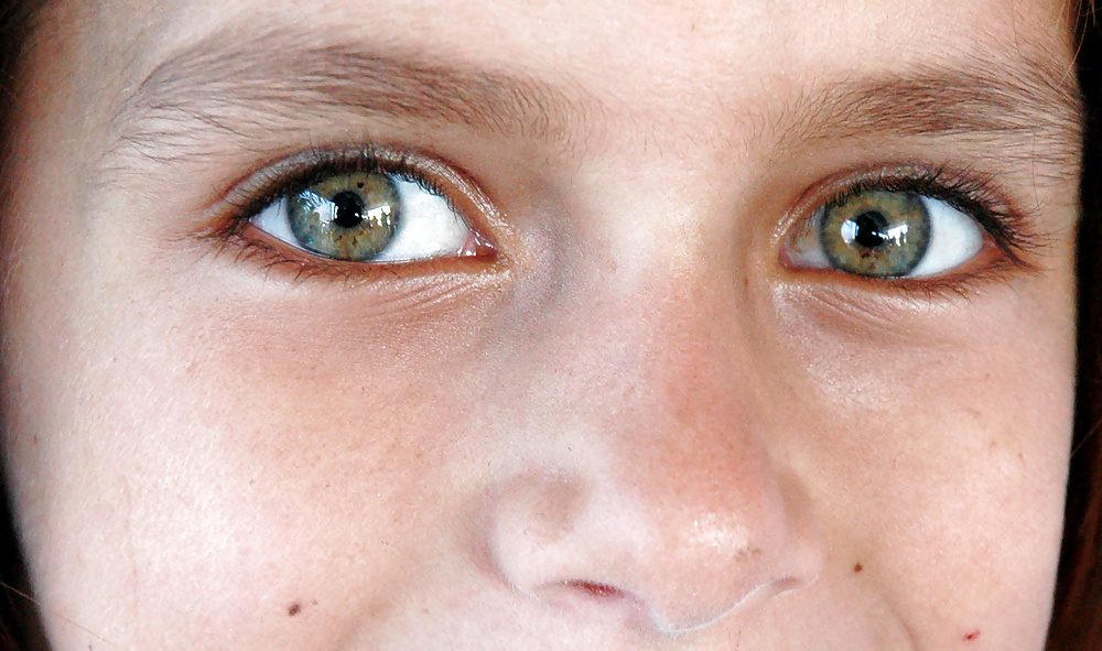 Hot Eyes #22120954