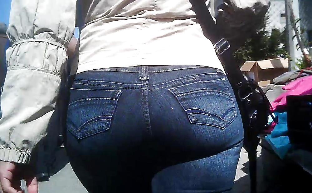 Big Booty Arab in Jeans #18067291
