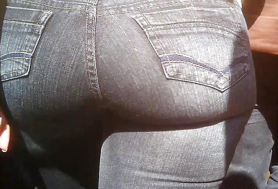 Big Booty Arab En Jeans #18067309