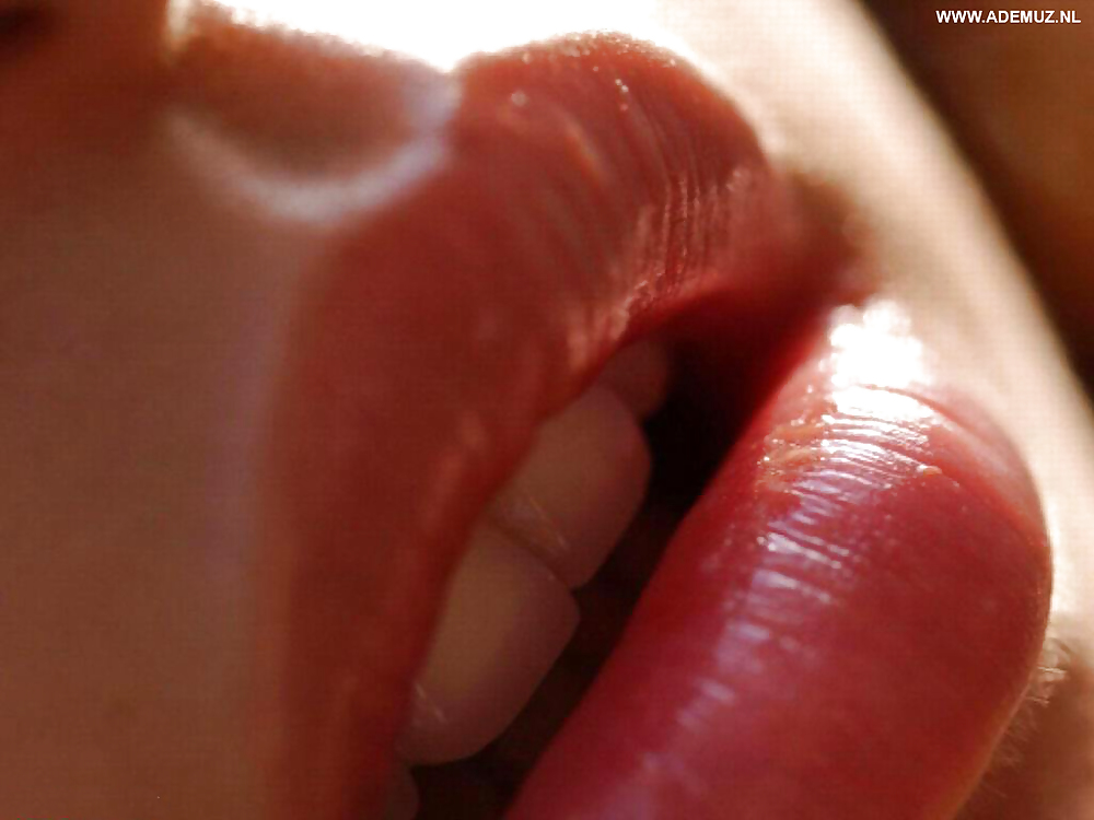 Sexxxy labios...
 #3207855