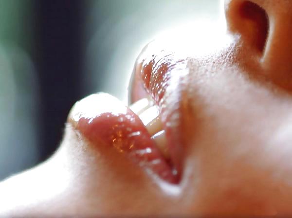 Sexxxy labios...
 #3207883