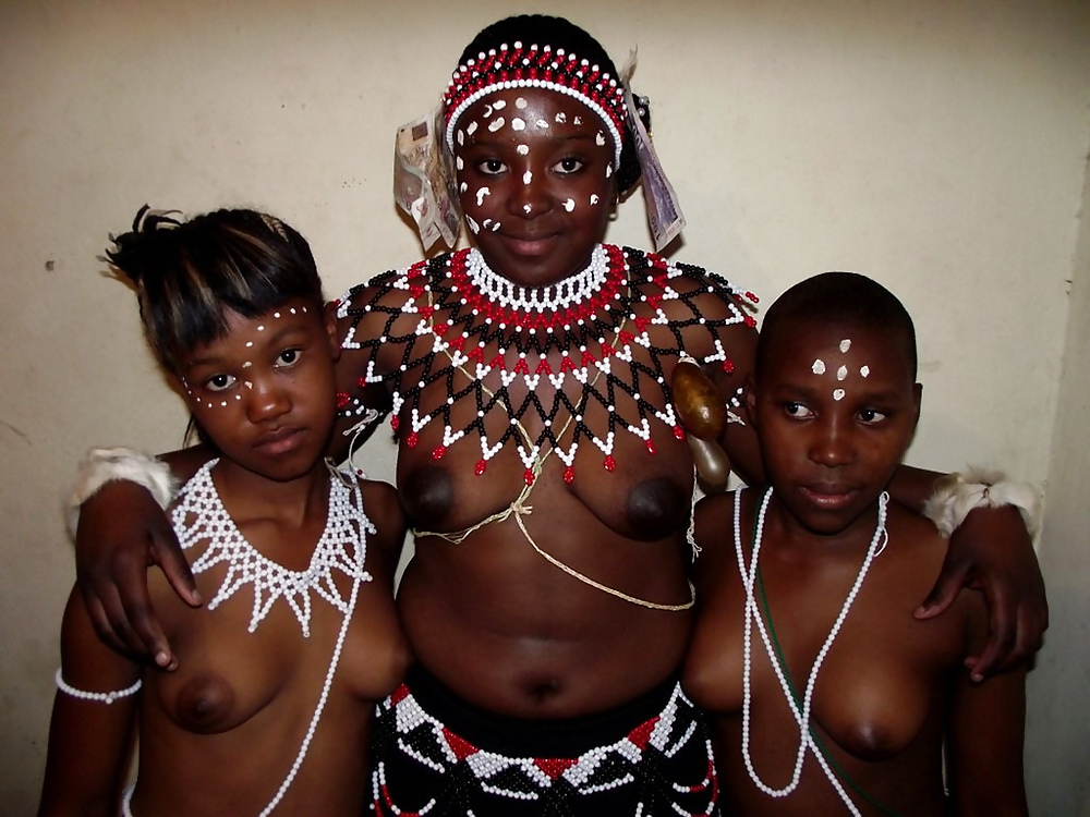 MBUTI PYGMY WOMEN GET DOWN and back up again! #16168146