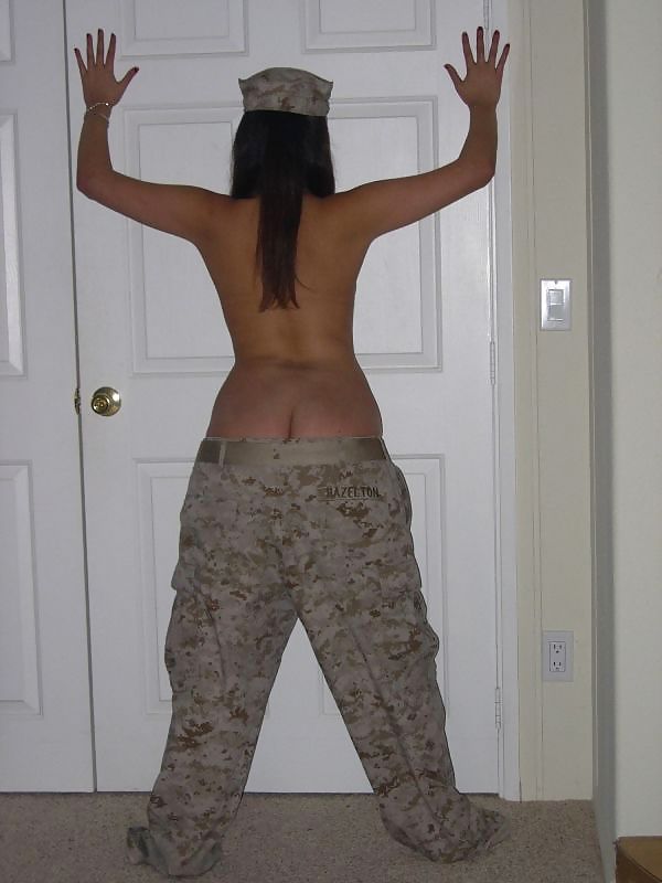 Mujeres militares
 #2698262