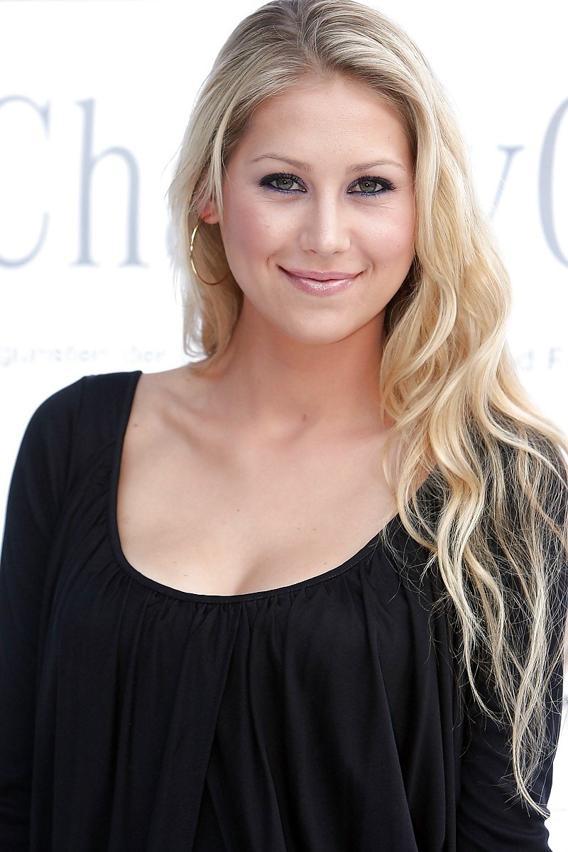 Most Perfect Women Alive ??? Anna Kournikova !!! (COMMENTS) #4142177