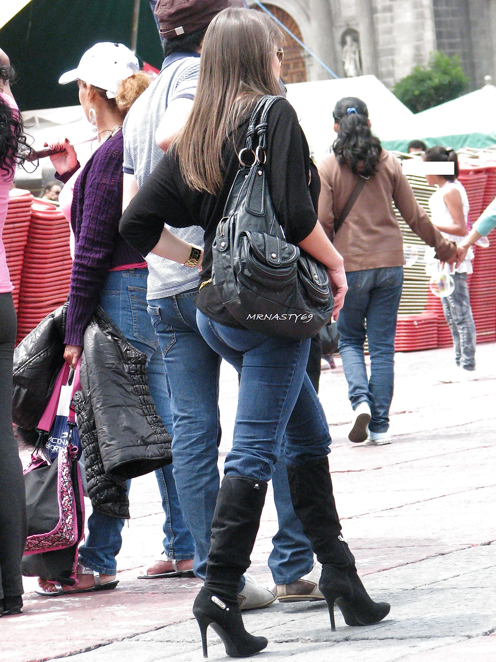 Frau In Engen Jeans # 12 #13362995