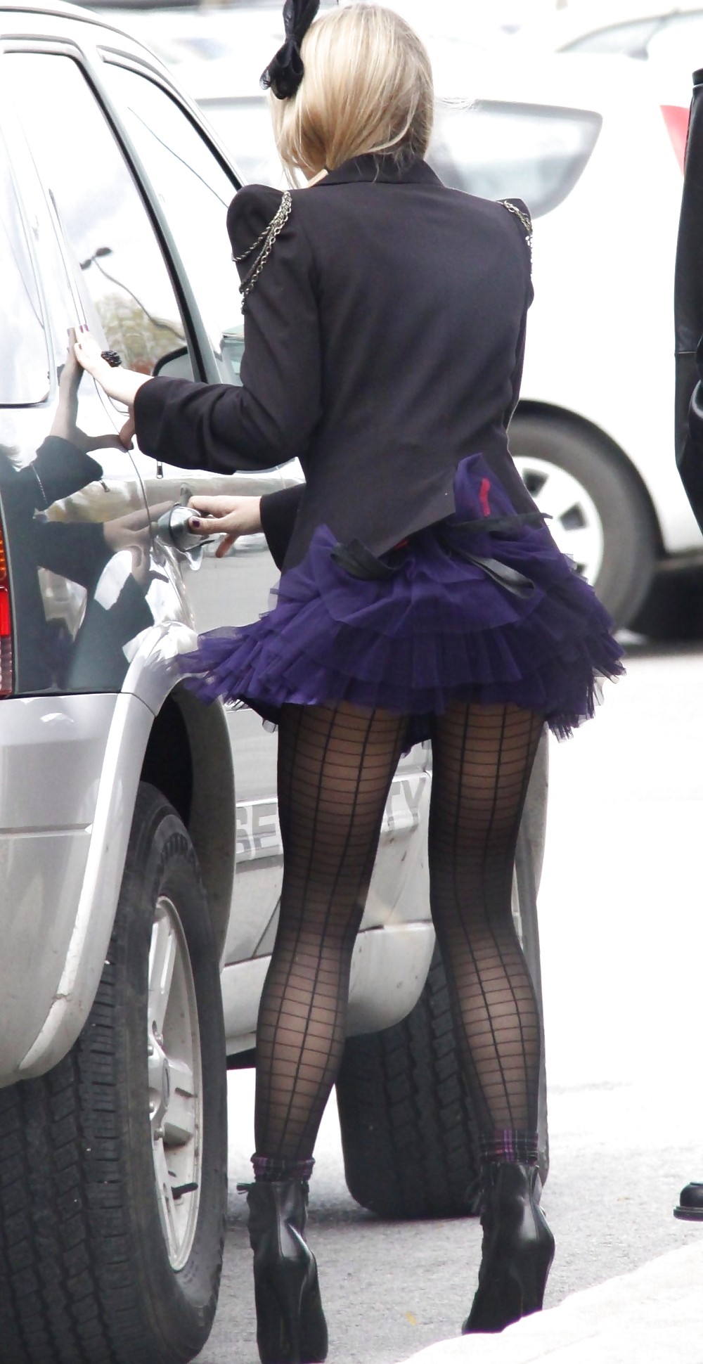 Emily Osment pantyhose #4176446