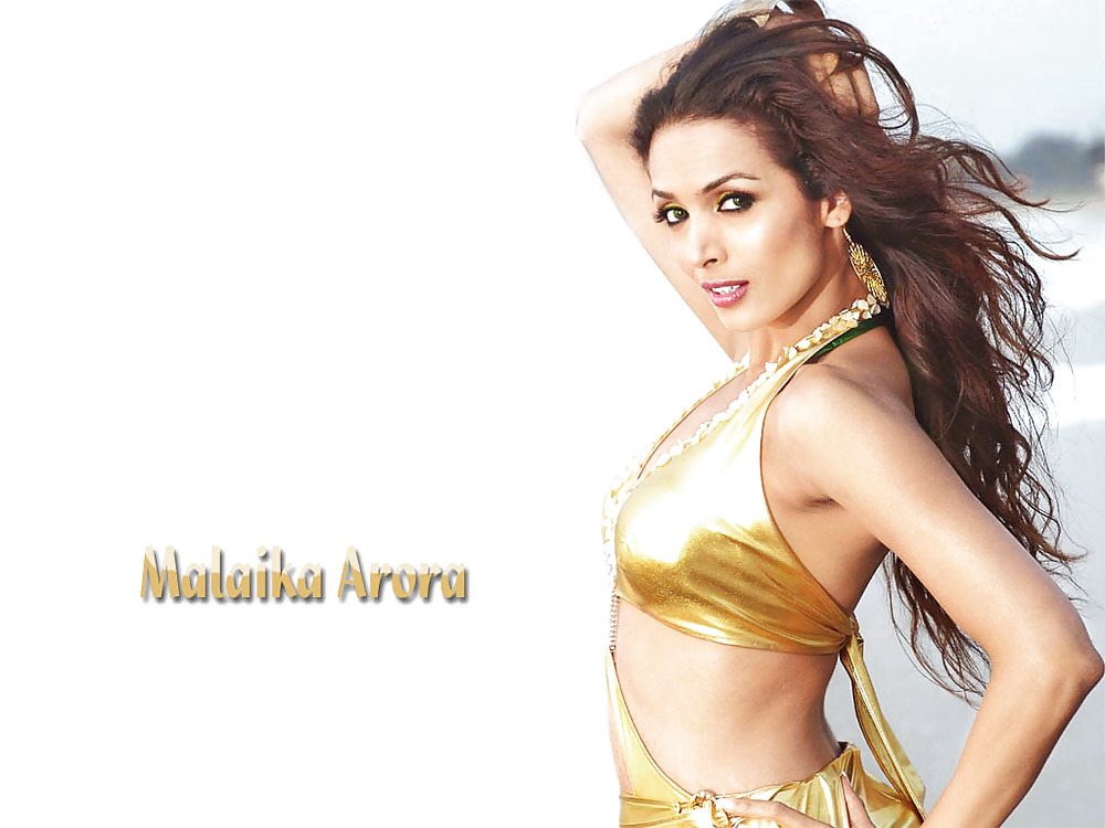 Malaika Arora - SHE FUCKS MY BRAIN OUT #2743129